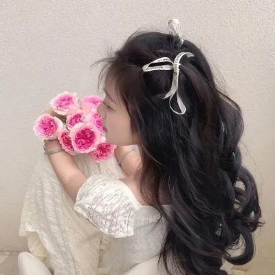 散去前尘踏春朝