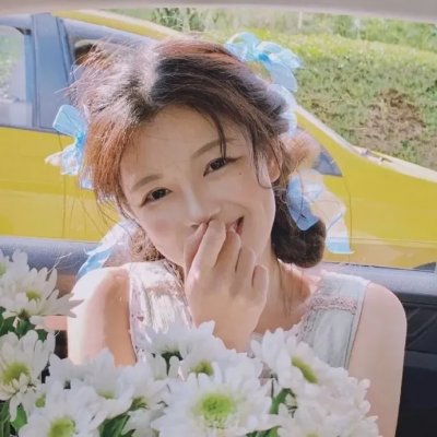 死对头破产后被我包养了
